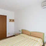 1 Bedroom Lovely In Апартаменты Бибионе
