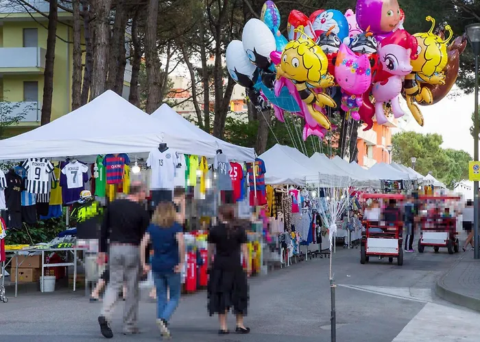 1 Bedroom Lovely In Apartment *